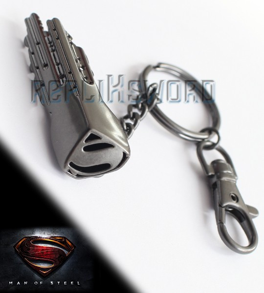 Porte Clé Man of Steel Bijou NN4130