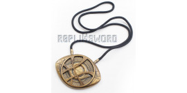 Collier L'œil de Agamotto Amulette Doctor Strange Replique